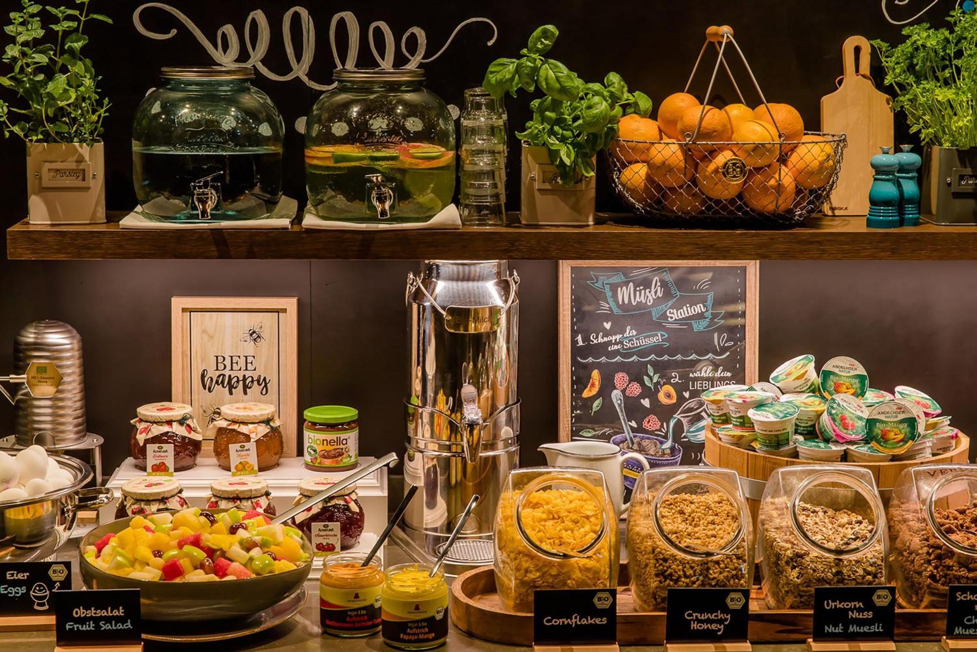 Motel One Stuttgart-Bad Cannstatt Esterno foto