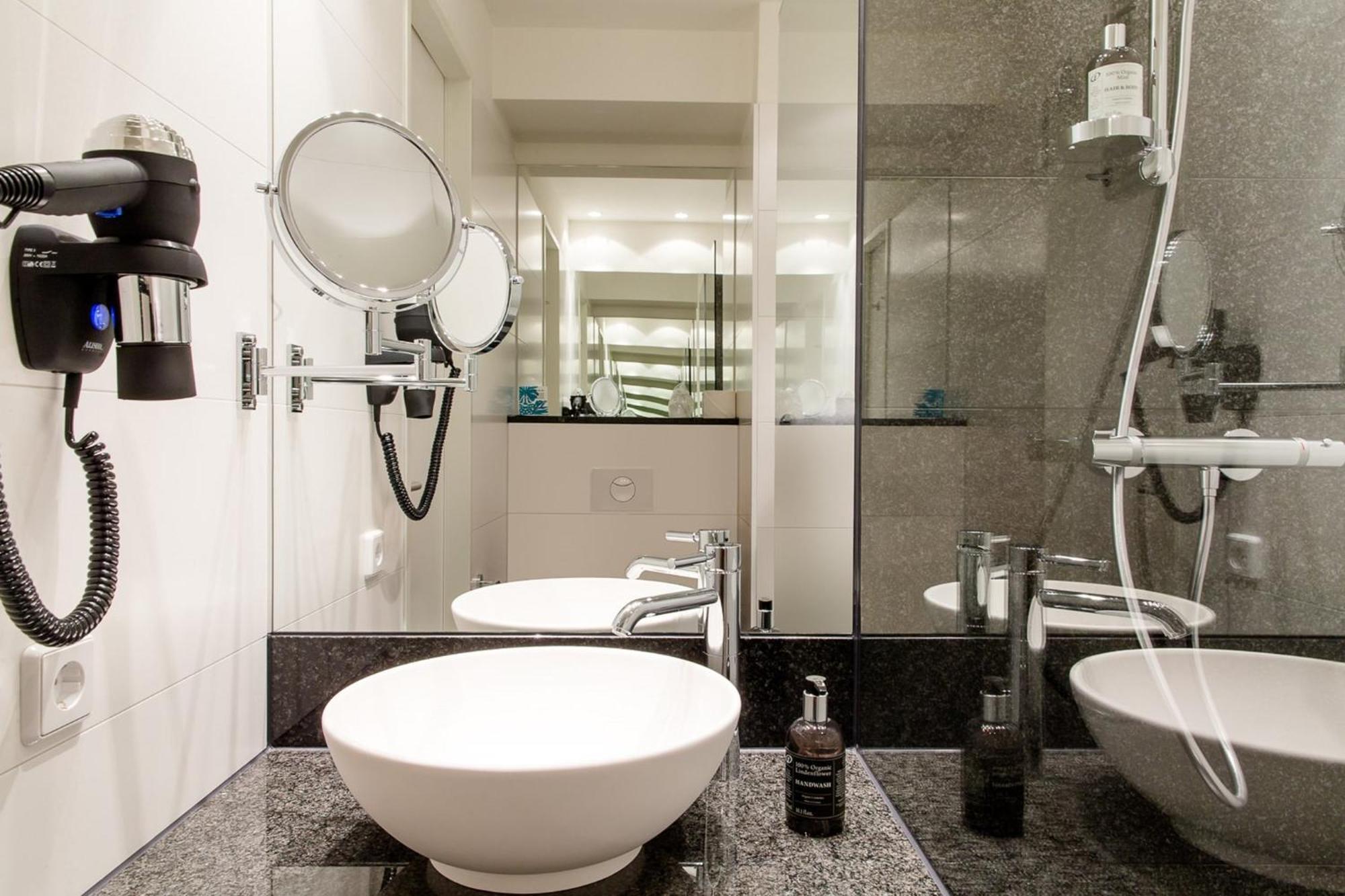 Motel One Stuttgart-Bad Cannstatt Esterno foto