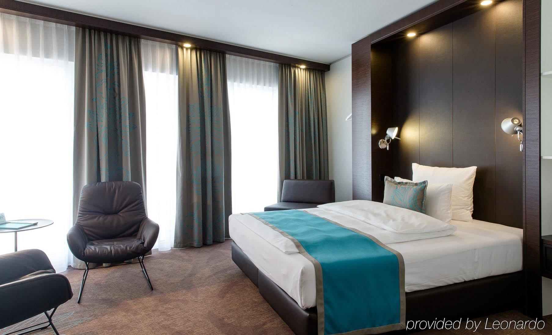 Motel One Stuttgart-Bad Cannstatt Esterno foto